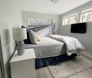 1 bedroom, desk, free WiFi, bed sheets