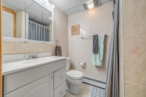 Hair dryer, towels