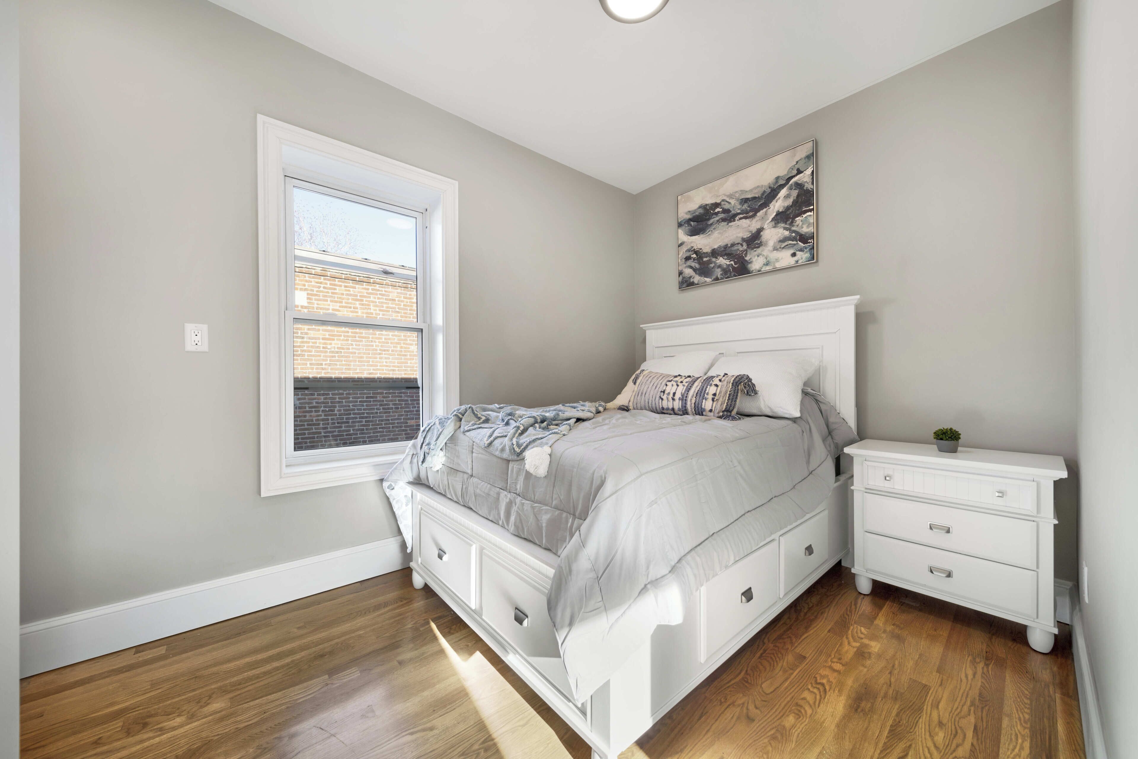 Spacious 4BR 2BTH Apt near NU