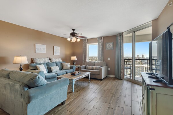 Smart TV, DVD player