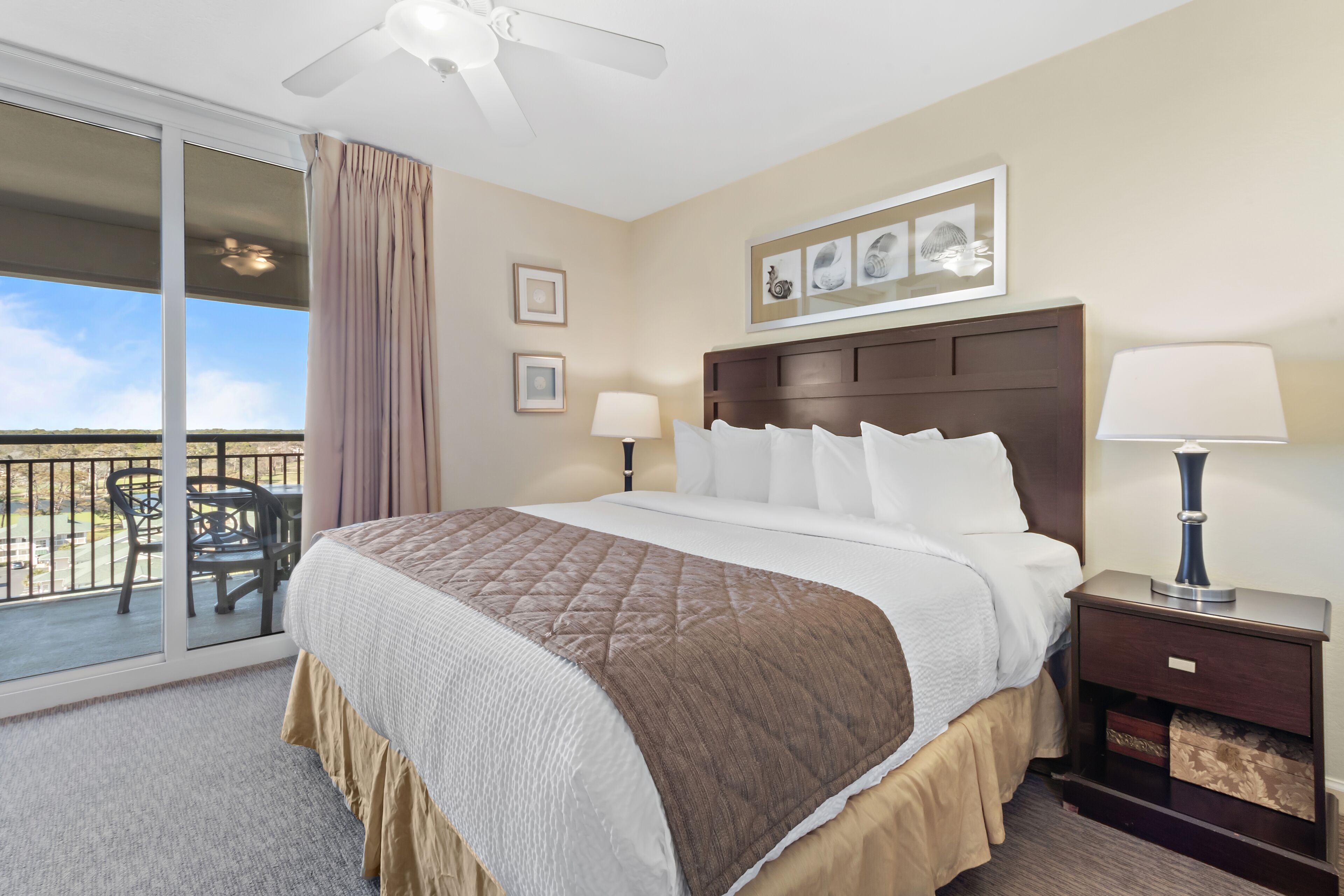 3BR- 12th floor- Lake & Golf View condo|Short walk to beach| Resort Access|