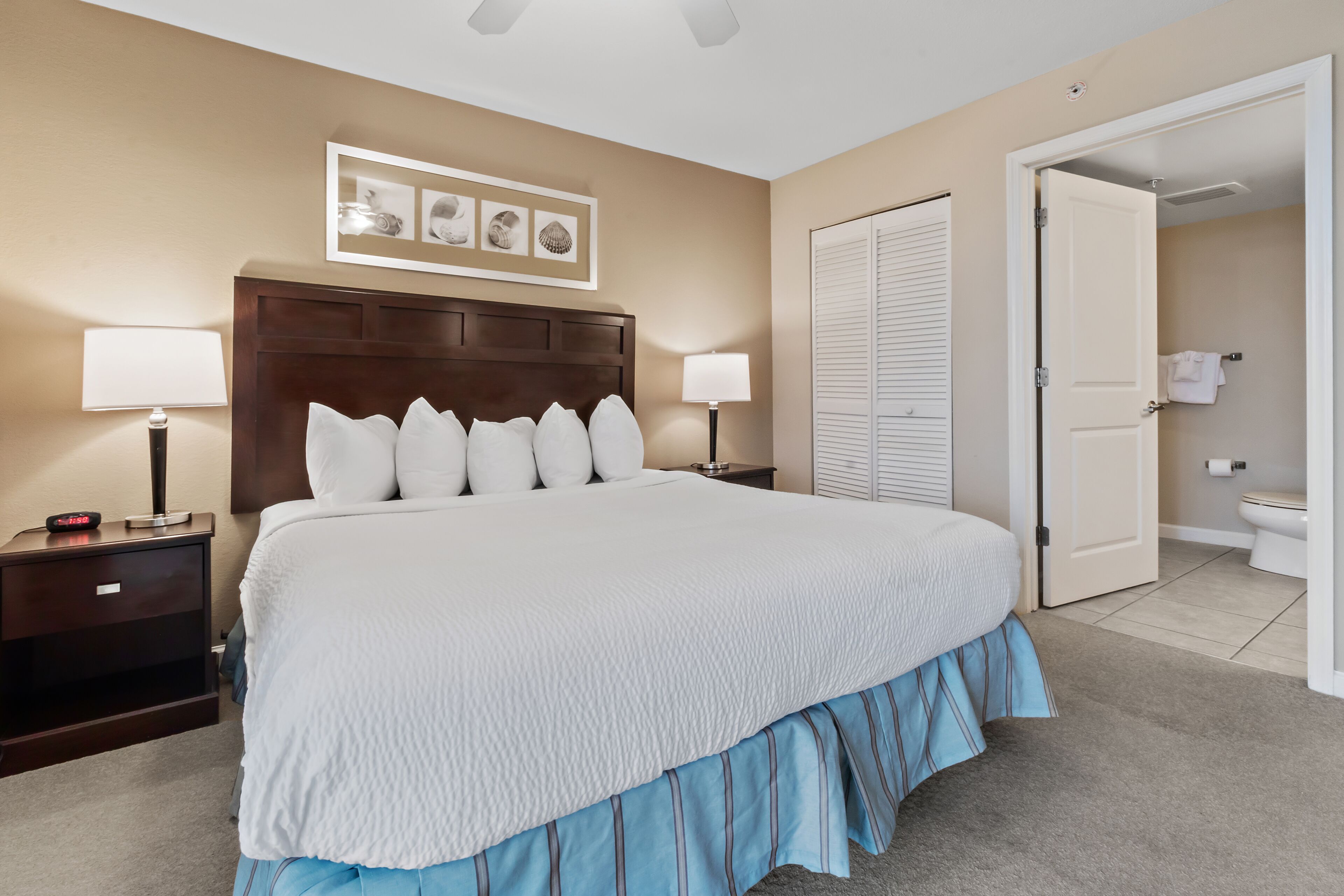 3BR- 14th floor- Lake & Golf View condo|Short walk to beach| Resort Access|