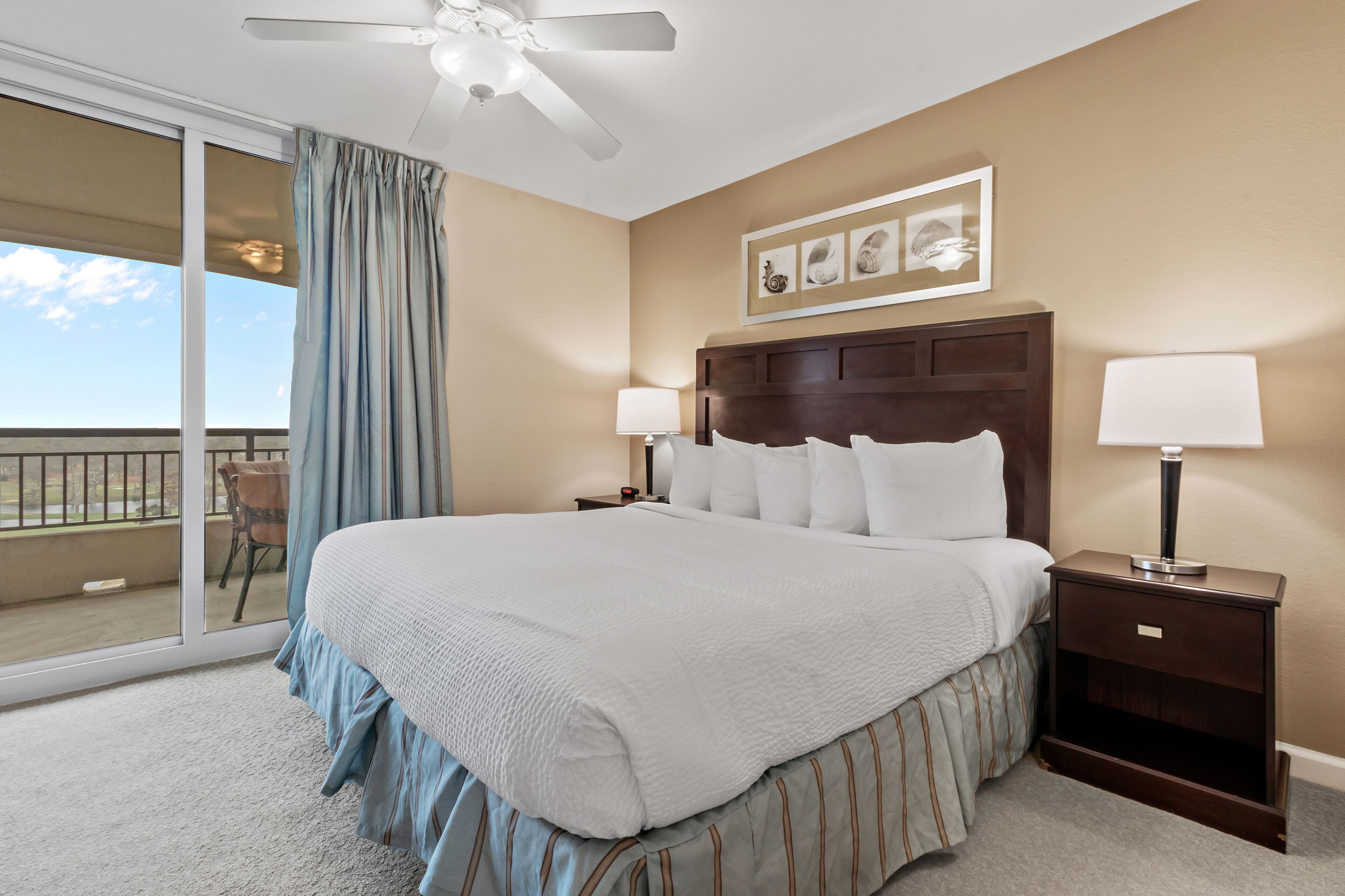 3BR- 14th floor- Lake & Golf View condo|Short walk to beach| Resort Access|