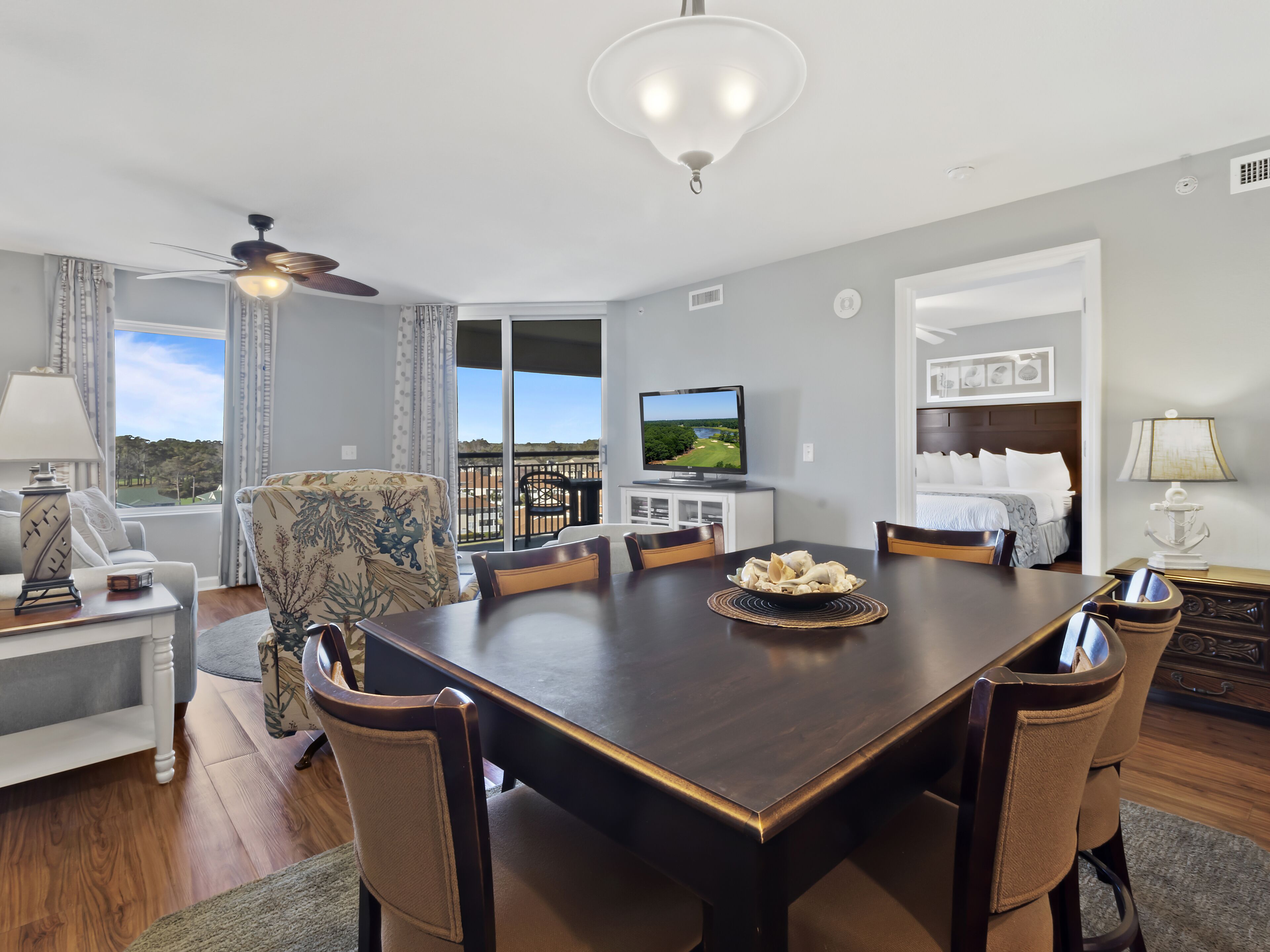 3BR- 8th floor- Lake & Golf View condo| Short walk to the beach| Resort Access|