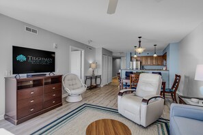 Smart TV, DVD player, stereo