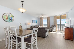 Smart TV, lettore DVD, impianto stereo