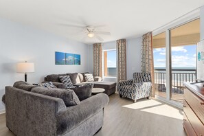 Smart TV, lettore DVD, impianto stereo