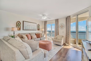 Smart TV, DVD player, stereo