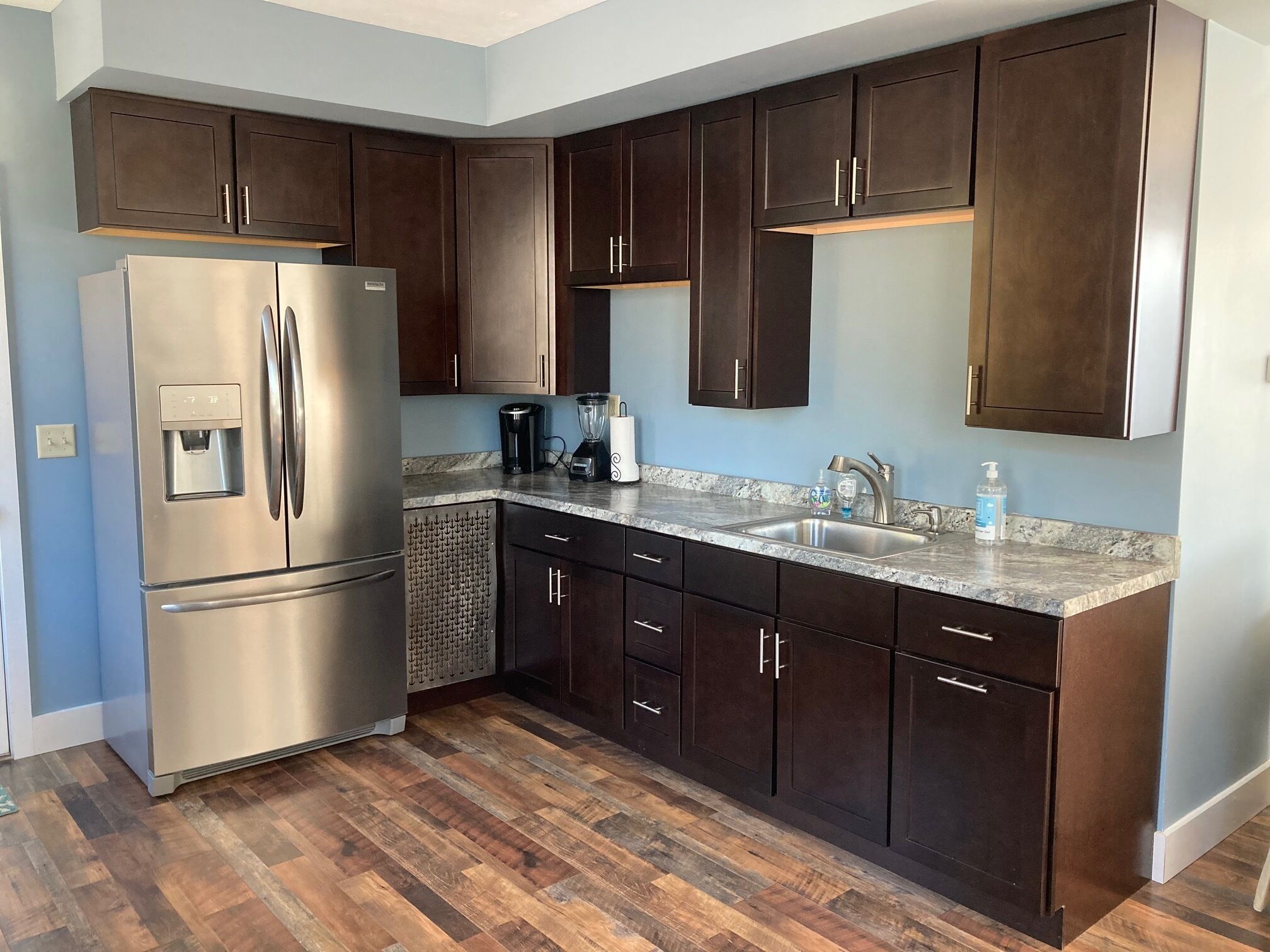 Apartment Overlooking Brandy Pond w/ Boat Slip