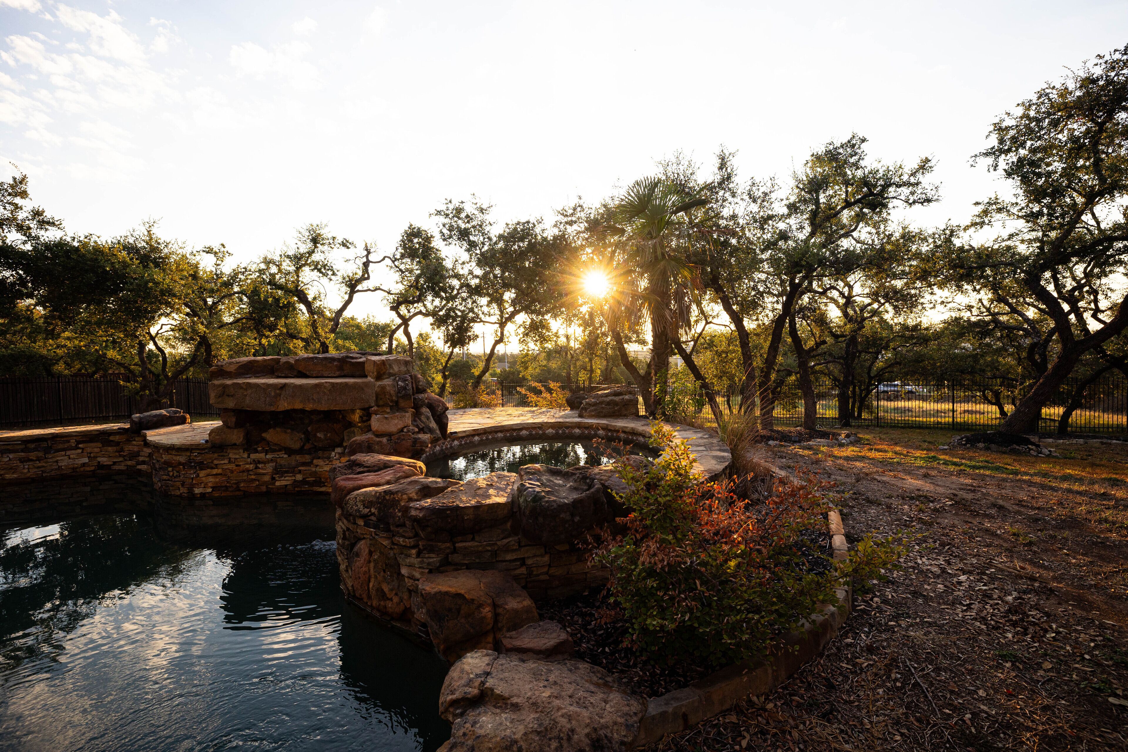 حمّام سباحة خارجي