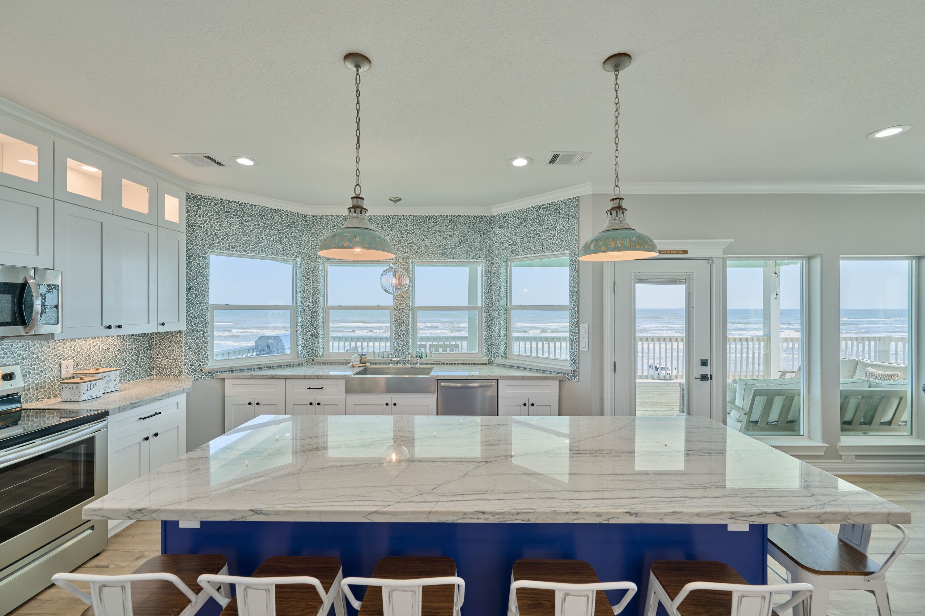 Beachfront Beauty with Bay Views and Boat Ramp Access