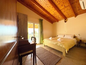 Perhehuoneisto | 3 makuuhuonetta, tallelokero huoneessa, silitysrauta/-lauta