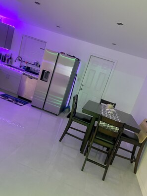 Casa | 4 dormitorios, wifi gratis, ropa de cama