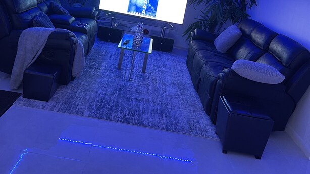 House | Living area | 85-inch flat-screen TV with cable channels, TV, Netflix - New Air (Pompano Beach)
