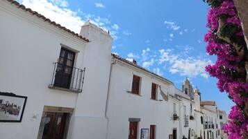 Standaard tweepersoonskamer | Uitzicht op straat