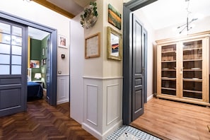Family Apartment | 3 bedrooms, hypo-allergenic bedding, free WiFi, bed sheets