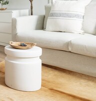 Room 26 | Living area | 55-inch Smart TV with digital channels, TV, Netflix