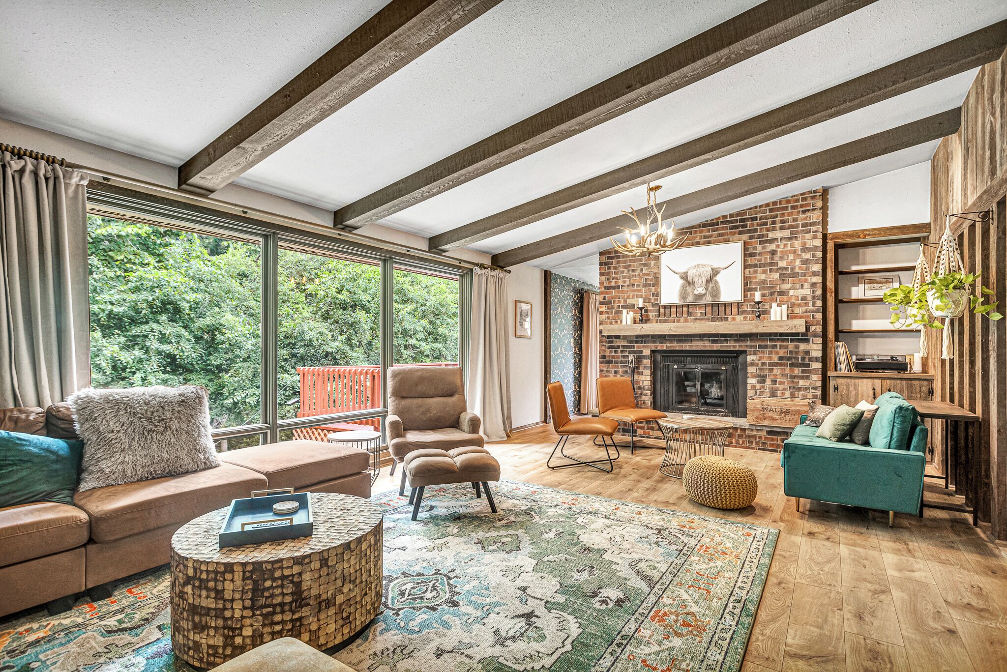 Private, Mid Century Modern, Panoramic Views, Newly Furnished