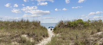 Newly Renovated 2BR/2BA Ocean View Condo with pool!! Central Location!!