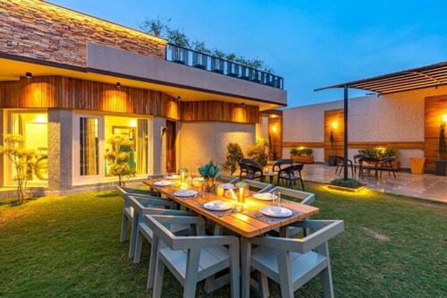 StayVista at Amo @ D Amour w/ Lawn, BBQ & Wi-Fi