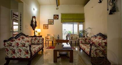 StayVista at Verde Solace w/BBQ and WIFI!