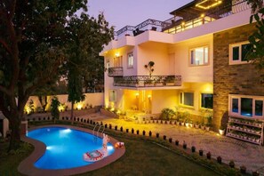 Exterior - StayVista at Imperial @ 1 Amiras w/ Jacuzzi Pool (Udaipur)