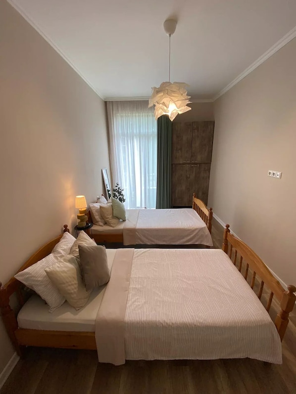 1 bedroom, WiFi, bed sheets
