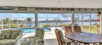 Beautiful Waterfront House with Heated Pool and Fishing Dock