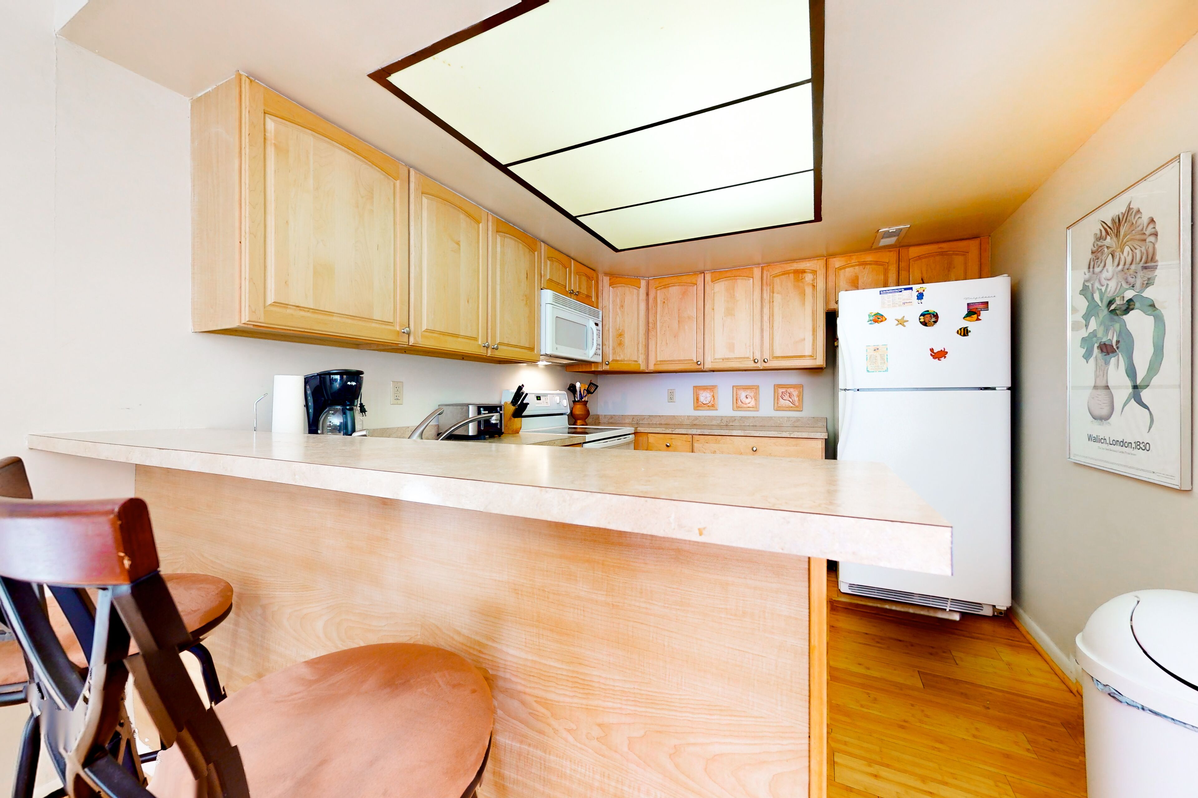 Sea Colony condo with private beach access, a large deck, pool, and hot tub