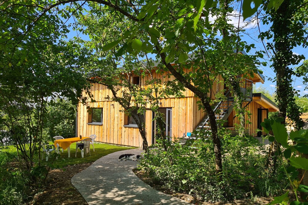 Gîte with 7 bedrooms, located in the heart of nature, Savoie