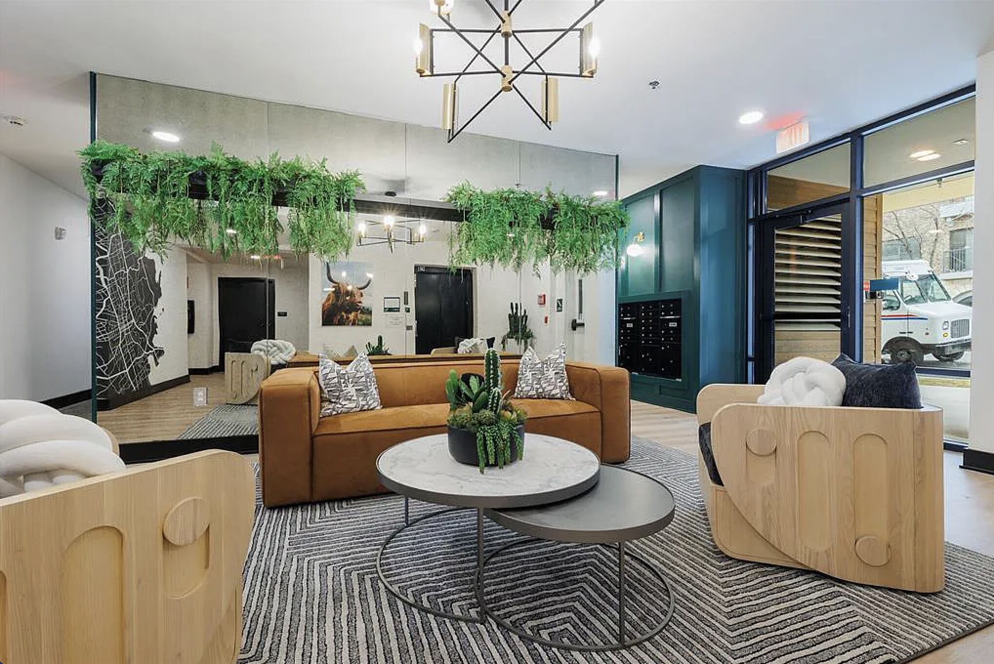 Brand New Condo w Rooftop Terrace & Free Parking