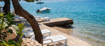 Villa Sea Touch - beachfront villa for eight, amazing views and a heated pool