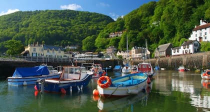 2 bed rural retreat nestled in the heart of Exmoor