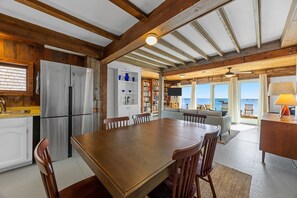 Dining - Waterfront 1BR / Beach Access + Sun Deck (Provincetown)