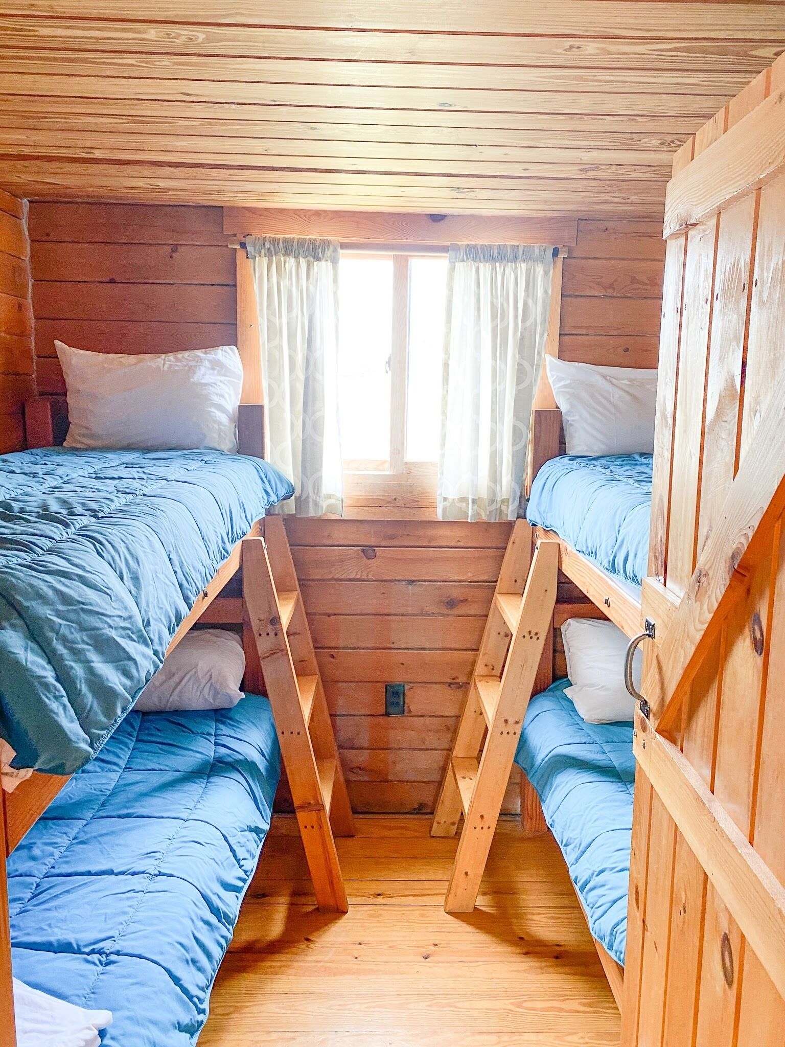 Guadalupe River Lofted Cabin 