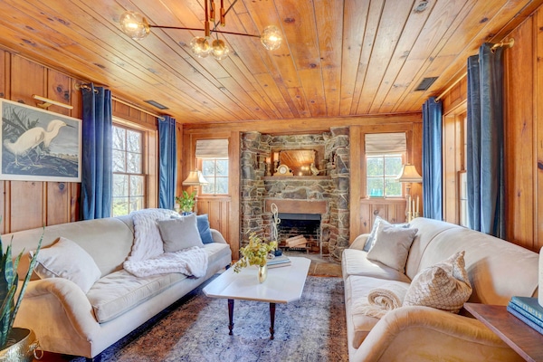 Crossville Vacation Rental | 2BR | 1BA | 4 Steps Required | 900 Sq Ft