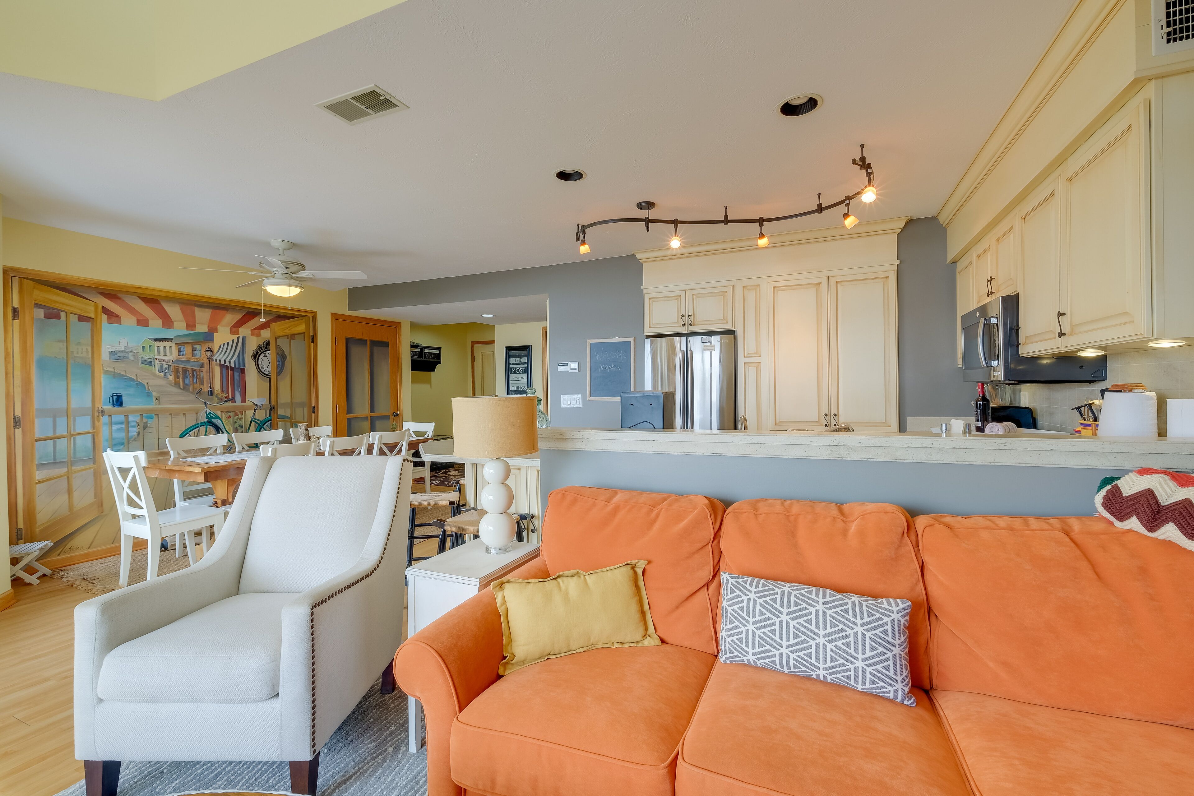 Elk Rapids Condo w/ Balcony Overlooking Elk Lake!