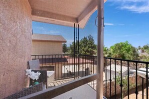 Property grounds - Mi Casa es su Casa #2 (El Paso)