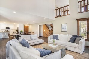 TV, fireplace, DVD player