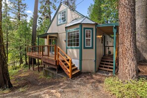 تفاصيل الفندق من الخارج