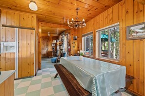 Interior - Rivers Resort Cabin #5 (Strawberry)