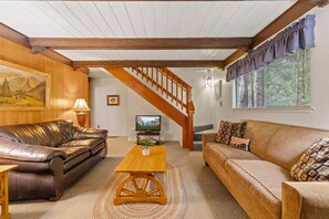 TV, fireplace, DVD player