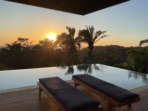 Outdoor pool, an infinity pool
