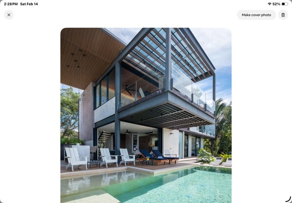 Alberca al aire libre y alberca infinita