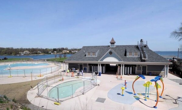 Piscine extérieure