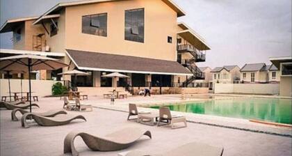 Modern home w/ Jet tub |Netflix |smartlock|wifi