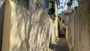 Enceinte de lâhĂ©bergement