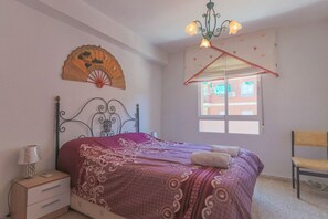 2 habitaciones, tabla de planchar con plancha y wifi gratis 