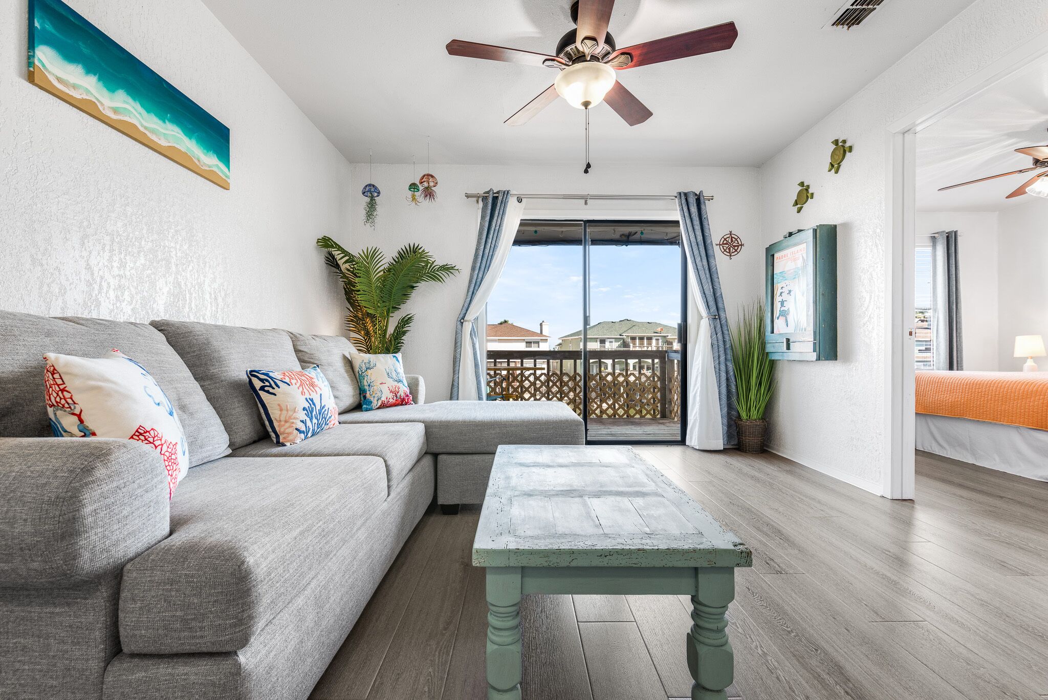 🌞WinterTexans!On water! Boat Slip! Pool! Sleeps 6!Park is walking distance