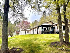 Exterior - Lakefront! Pine Cone Cottage on Lake McKinley NEW (Spooner)